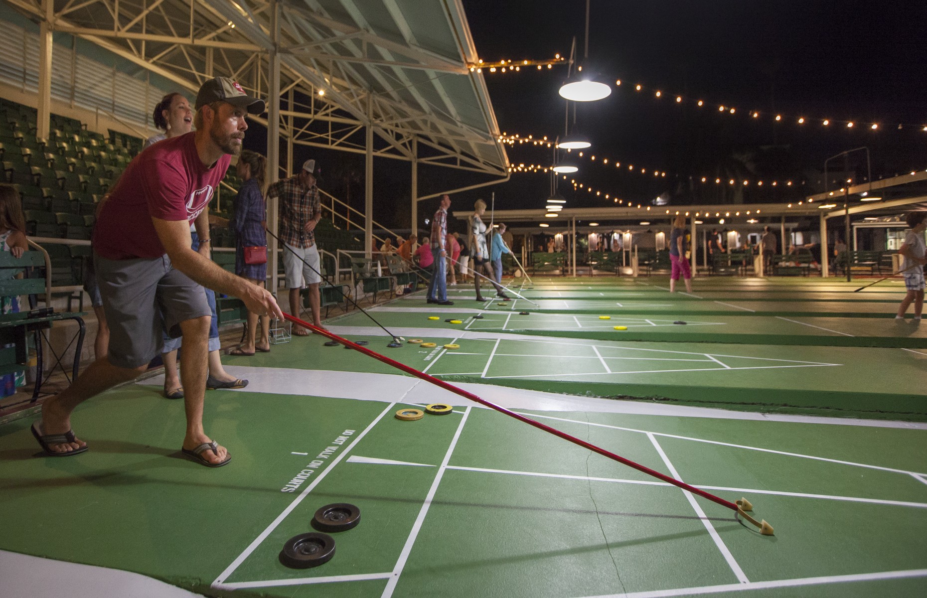 Explore Tampa Bay where to stay, what to eat and the top things to do